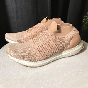 New Adidas Ultraboost Laceless Women’s Size 10